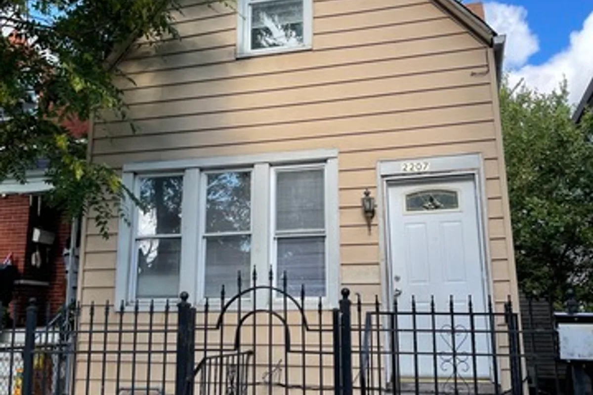 Exterior of 2207 N Lorel Ave